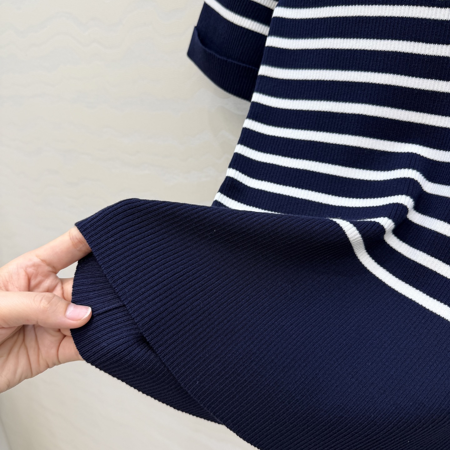 高端原单品质，❤️MissD26春夏新品！海军风圆领修身设计针织衫！条纹撞色超级显白的色调！定制进口纯棉