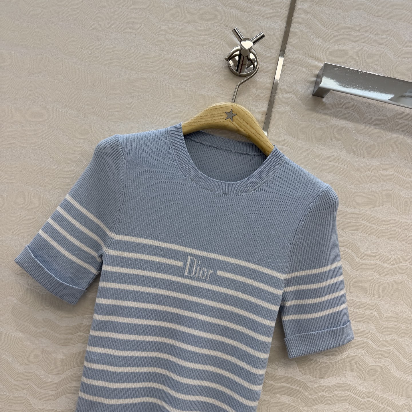 高端原单品质，❤️MissD26春夏新品！海军风圆领修身设计针织衫！条纹撞色超级显白的色调！定制进口纯棉