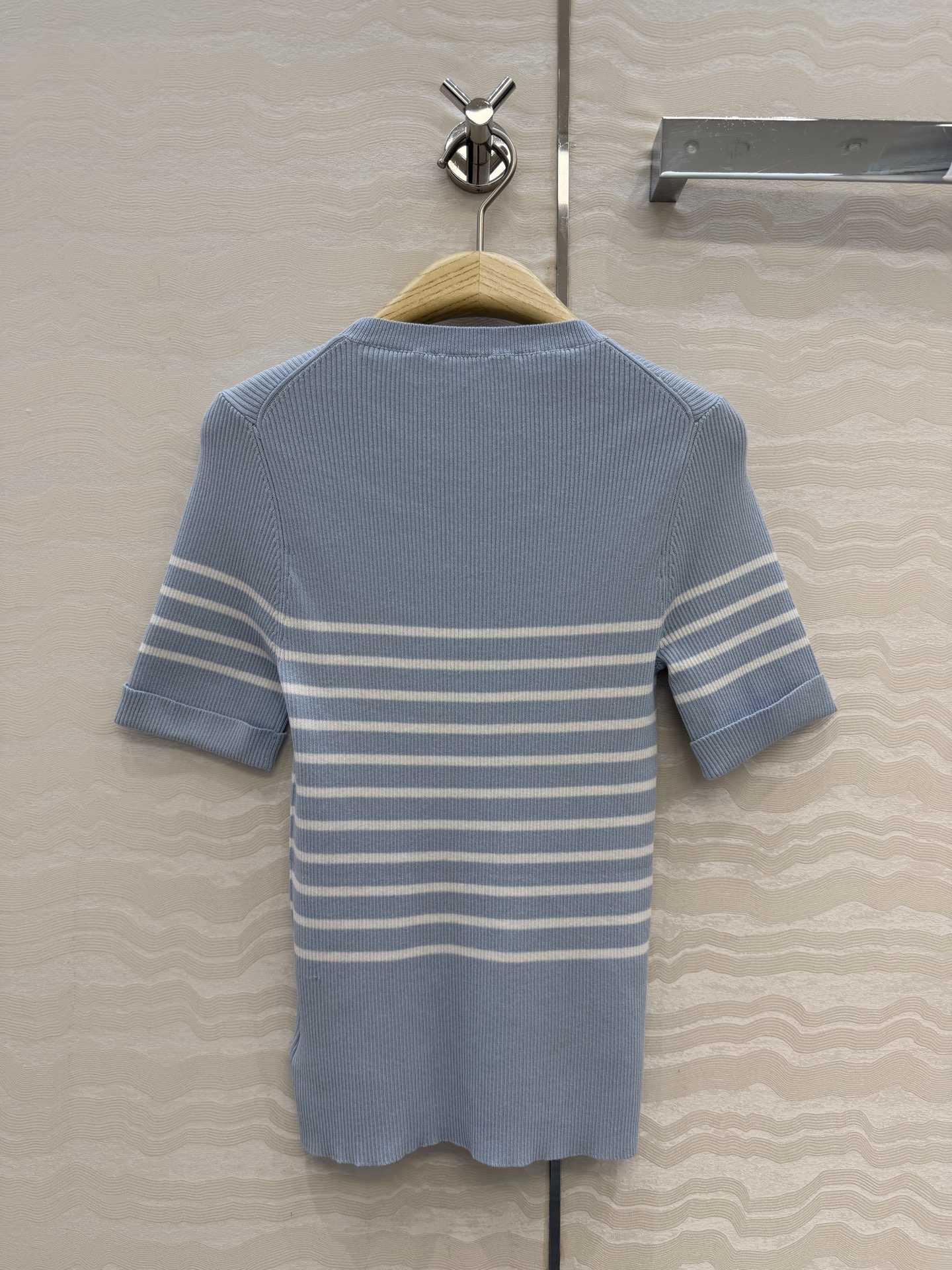 高端原单品质，❤️MissD26春夏新品！海军风圆领修身设计针织衫！条纹撞色超级显白的色调！定制进口纯棉