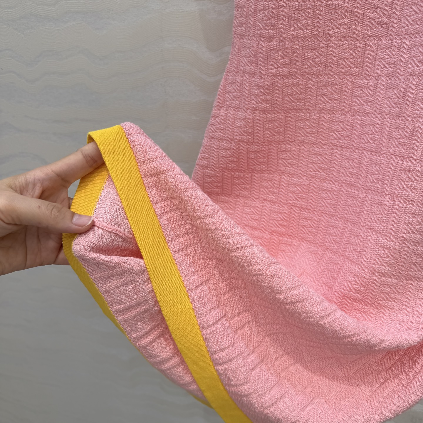 原单品质❤️FF兰西雅同款春夏新品。polo领针织连衣裙！马卡龙配色夏日气息满满！双织纯棉蚕丝纱线细腻柔