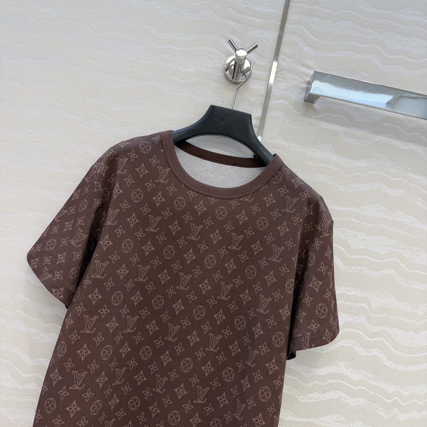 爆单推荐，原单品质💕26春夏新品经典MONOGRAM印花短袖T恤。时髦又高级，经典版型上身减龄绝绝子！白