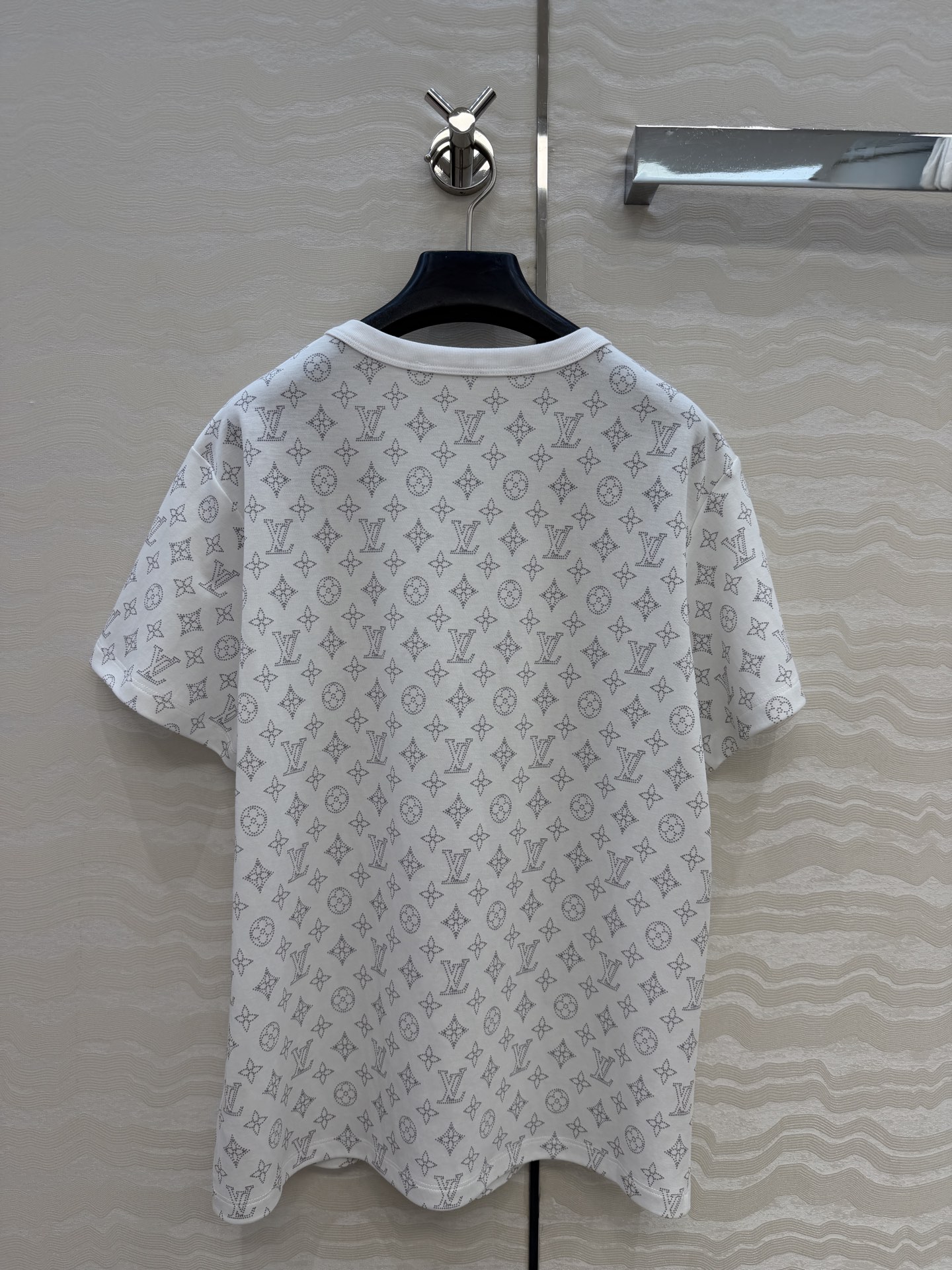 爆单推荐，原单品质💕26春夏新品经典MONOGRAM印花短袖T恤。时髦又高级，经典版型上身减龄绝绝子！白