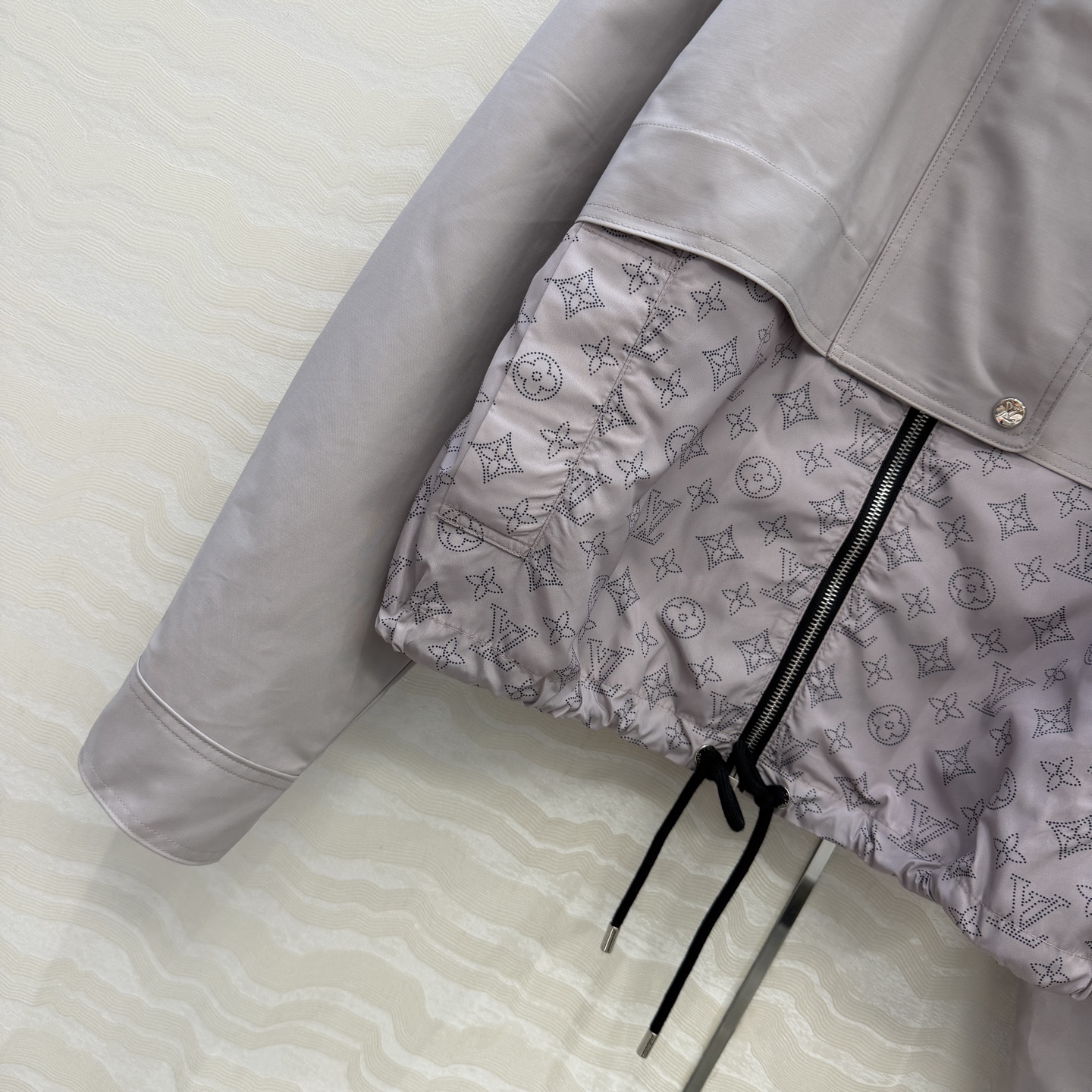 爆单推荐，原单品质💕26春夏新品！flight mode经典MONOGRAM拼接夹克外套！假两件设计高级