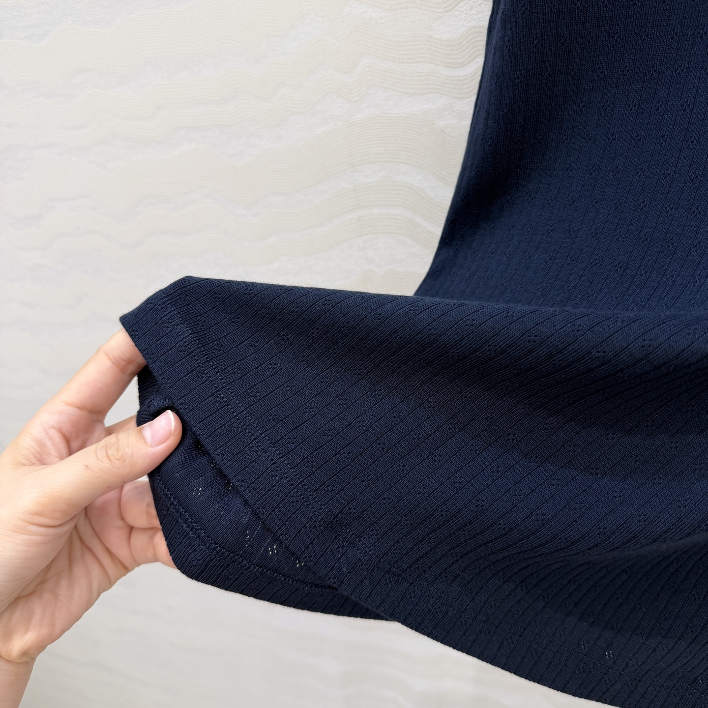 爆单推荐❤️原单品质🌸miu系少女穿搭！知性分子学院风U领小背心！气质氛围感叠搭单品，定制100%提花纯