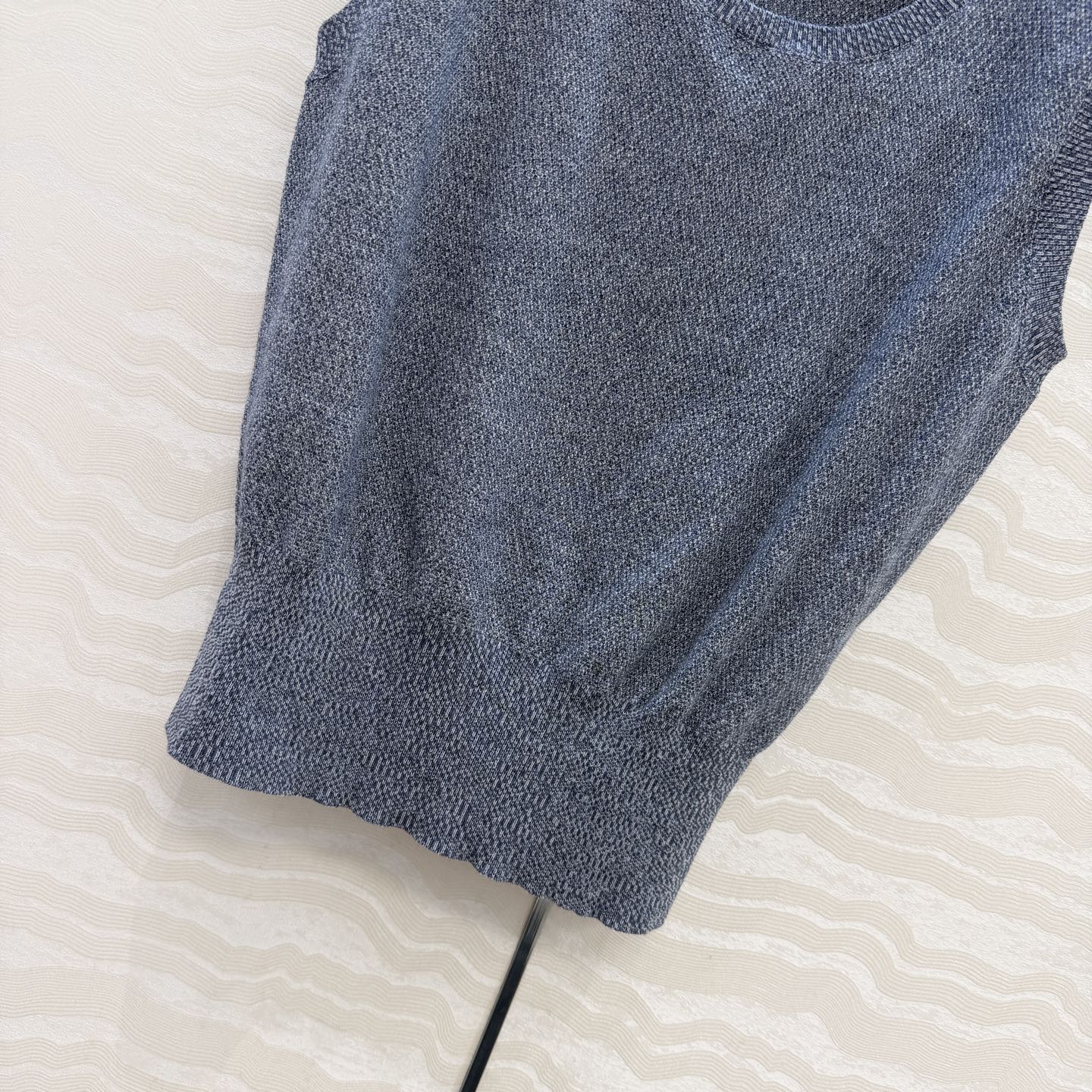 高端原单品质❤️Lp高智感老钱风穿搭！春夏新品高级静谧蓝针织背心！18针工艺温柔极致优雅的调调，简约风气