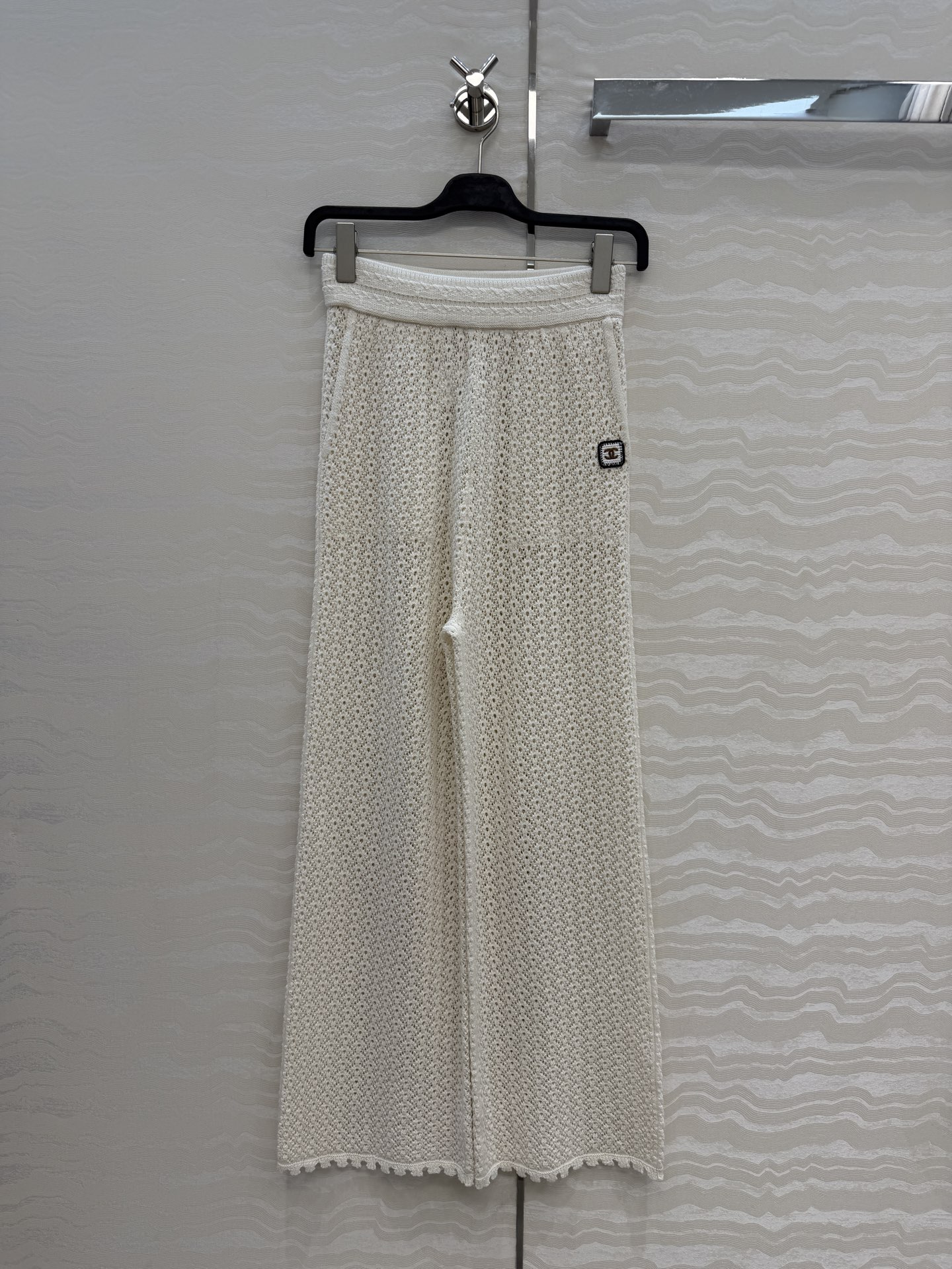 原单品质❤️Coco女孩beach沙滩🏖️系列度假新品！缕空勾织直筒裤。绝美小仙女白富美神器！重工定制特