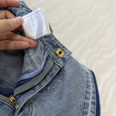 原单品质🍒coco女孩穿搭,26s怀旧洗水丹宁牛仔短裤!手工编织金属链条带口袋装饰。菱格刺绣袋盖 高腰裤 原单品质🍒coco女孩穿搭,26s怀旧洗水丹宁牛仔短裤!手工编织金属链条带口袋装饰。菱格刺绣袋盖 高腰裤