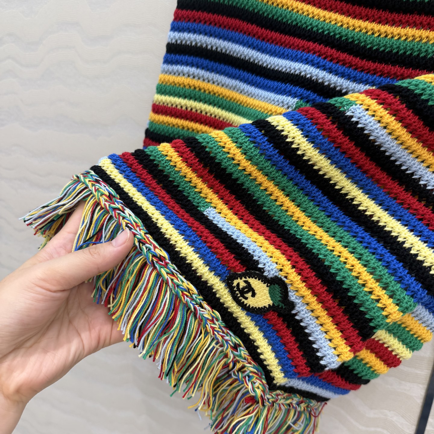 原单品质❤️Coco女孩beach沙滩🏖️系列度假新品！彩虹🌈拼色勾织小半裙。手工毛须边工艺，绝美小仙女