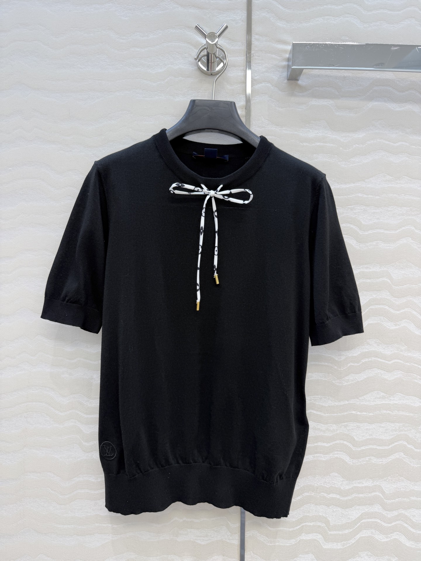 高端原单品质！26春夏新品，Monogram花㚏领结针织短袖上衣！18针瑞士机工艺！进口天丝纯棉纱线细腻