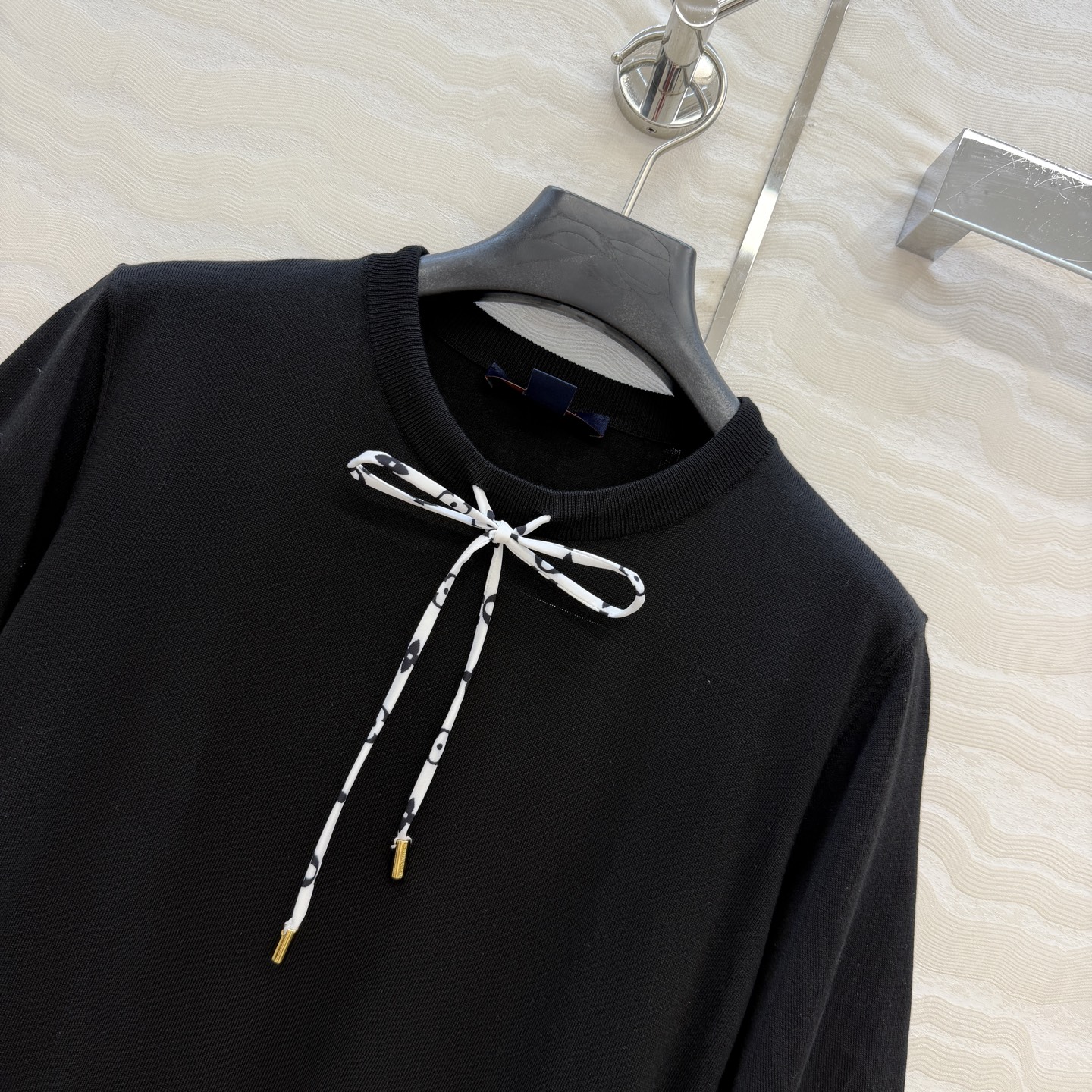 高端原单品质！26春夏新品，Monogram花㚏领结针织短袖上衣！18针瑞士机工艺！进口天丝纯棉纱线细腻