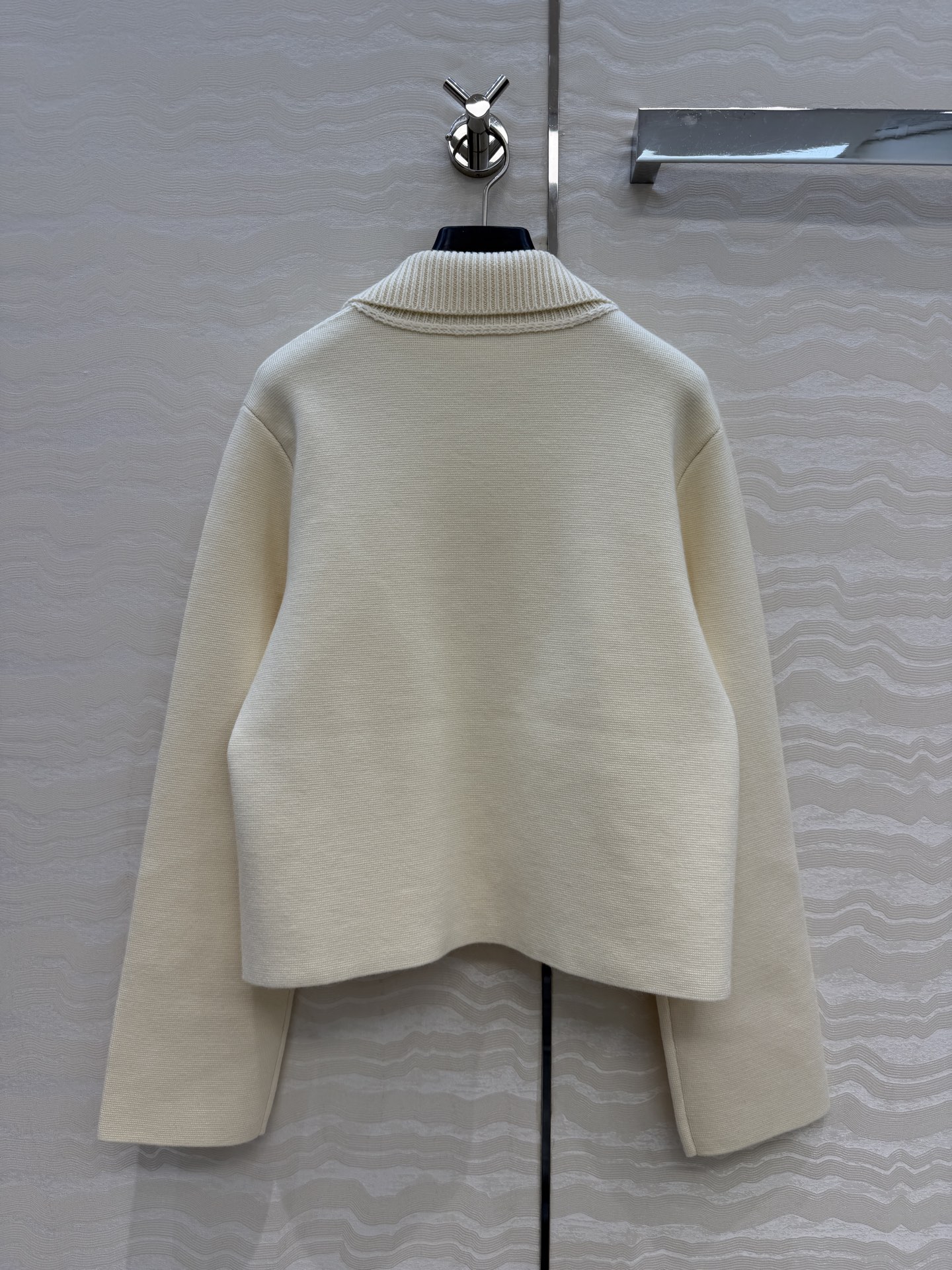高端原单品质❤️H高智感穿搭！26秋冬新品，经典翻领夹克羊毛外套！品质控必入🌚重磅950克瑞士机莱卡双织