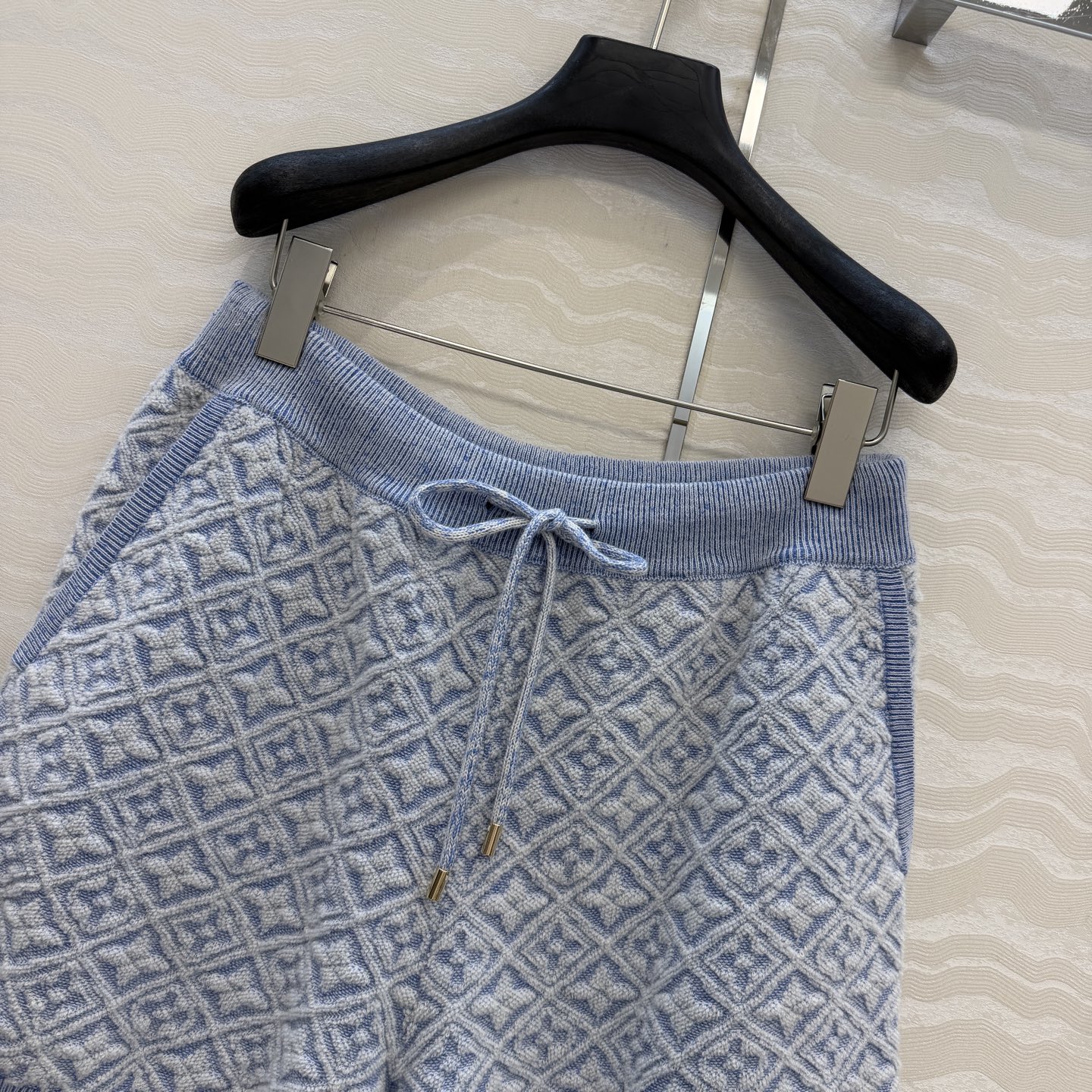 高端原单品质💕神仙颜值Resort度假系列限定新品！MONOGRAM提花羊毛短裤裙！撞色包边抽绳设计一体