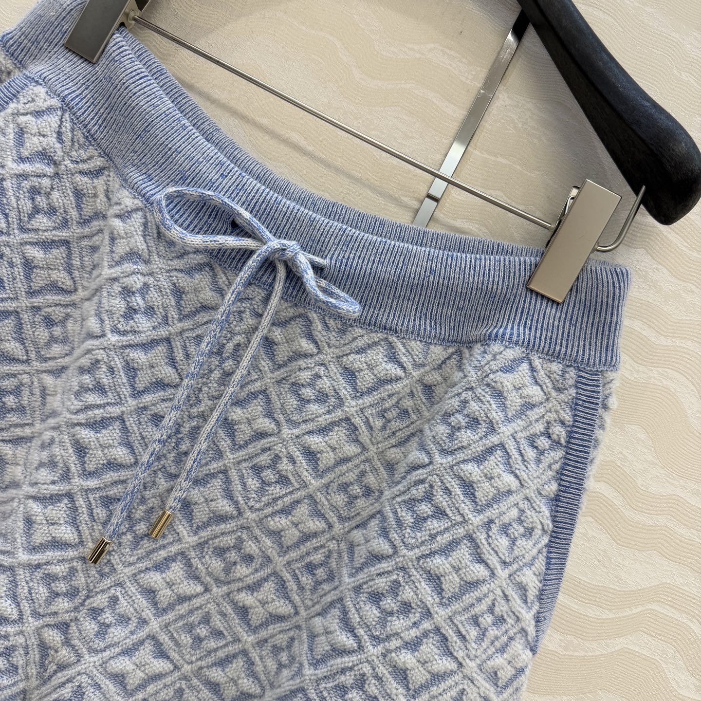 高端原单品质💕神仙颜值Resort度假系列限定新品！MONOGRAM提花羊毛短裤裙！撞色包边抽绳设计一体