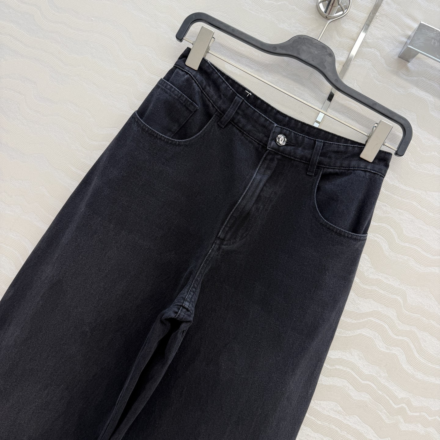 原单品质❤️coco女孩26p春夏新品，大阔腿直筒牛仔裤！白富美必入叠搭神器！定制重工立体双C口袋，复古