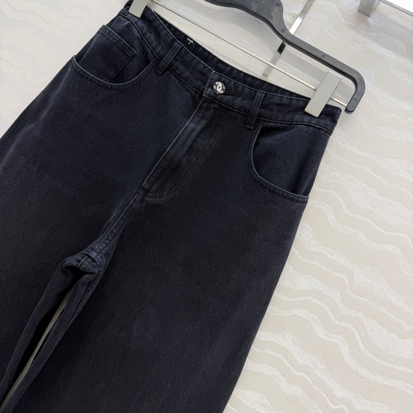 原单品质❤️coco女孩26p春夏新品，大阔腿直筒牛仔裤！白富美必入叠搭神器！定制重工立体双C口袋，复古