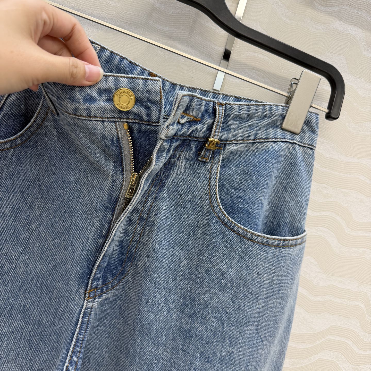 原单品质❤️coco女孩26p春夏新品，大阔腿直筒牛仔裤！白富美必入叠搭神器！定制重工立体双C口袋，复古