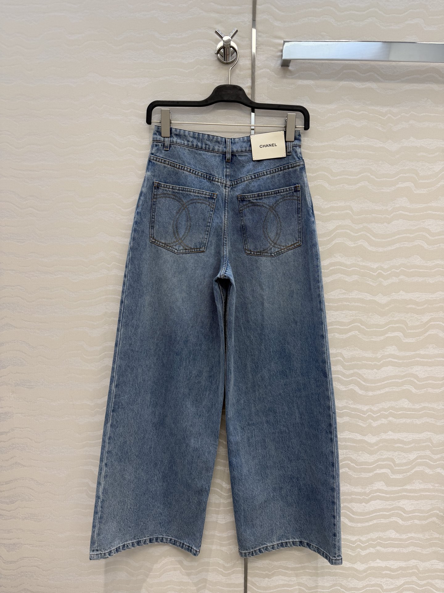 原单品质❤️coco女孩26p春夏新品，大阔腿直筒牛仔裤！白富美必入叠搭神器！定制重工立体双C口袋，复古