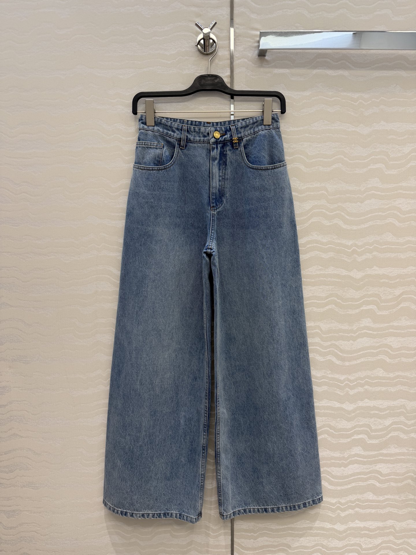 原单品质❤️coco女孩26p春夏新品，大阔腿直筒牛仔裤！白富美必入叠搭神器！定制重工立体双C口袋，复古