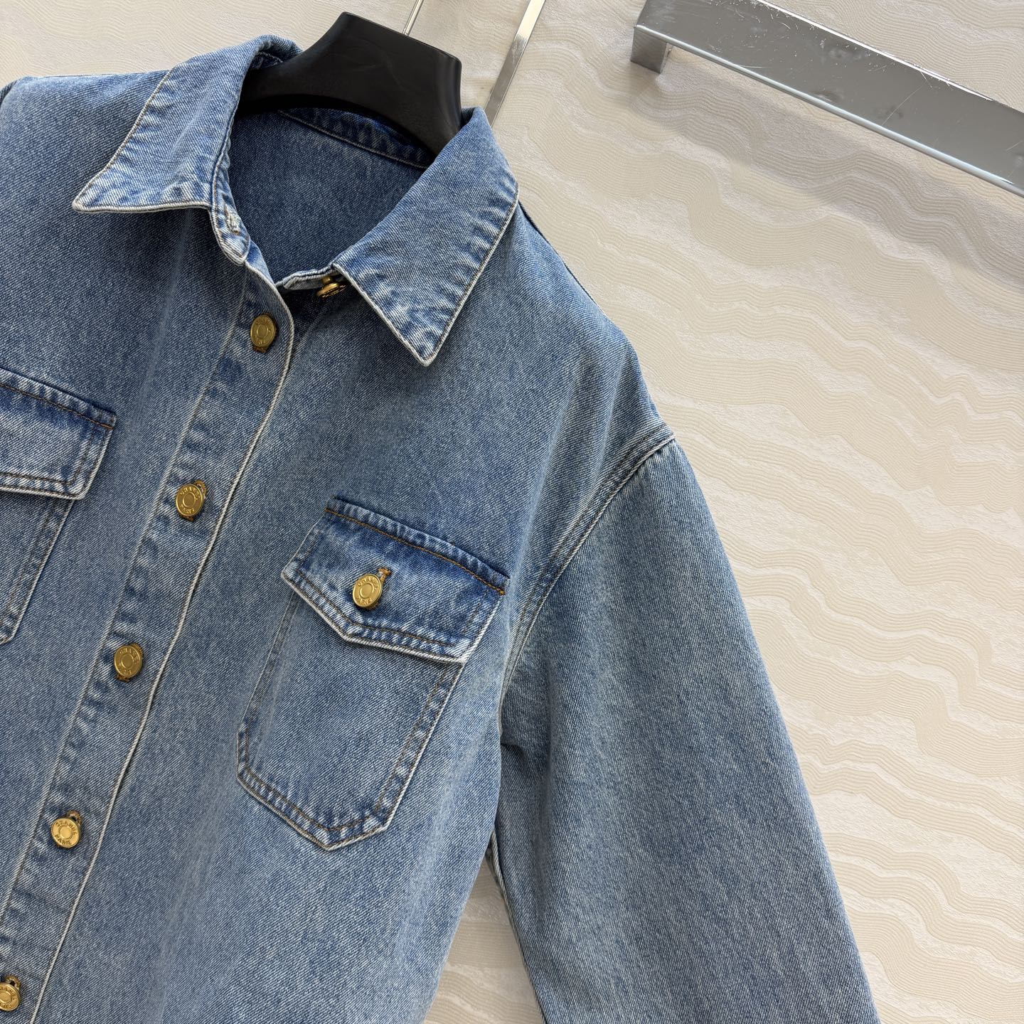 原单品质❤️coco女孩26p春夏新品，翻领衬衫外套！白富美必入叠搭神器！工装双口袋大衬衫，复古酵素洗水