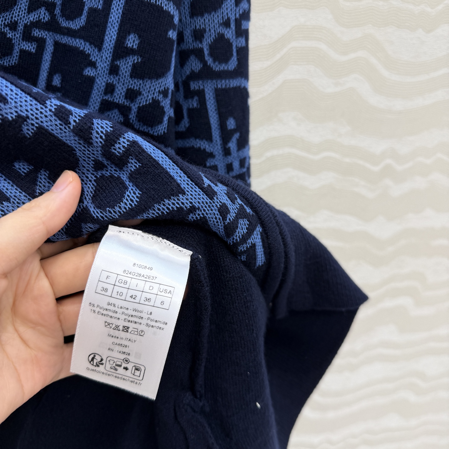 高端原单品质，MissD针织🧶连帽外套！立体双织logo工艺原版定制进口纱线！减龄气质经典版型百搭不挑人