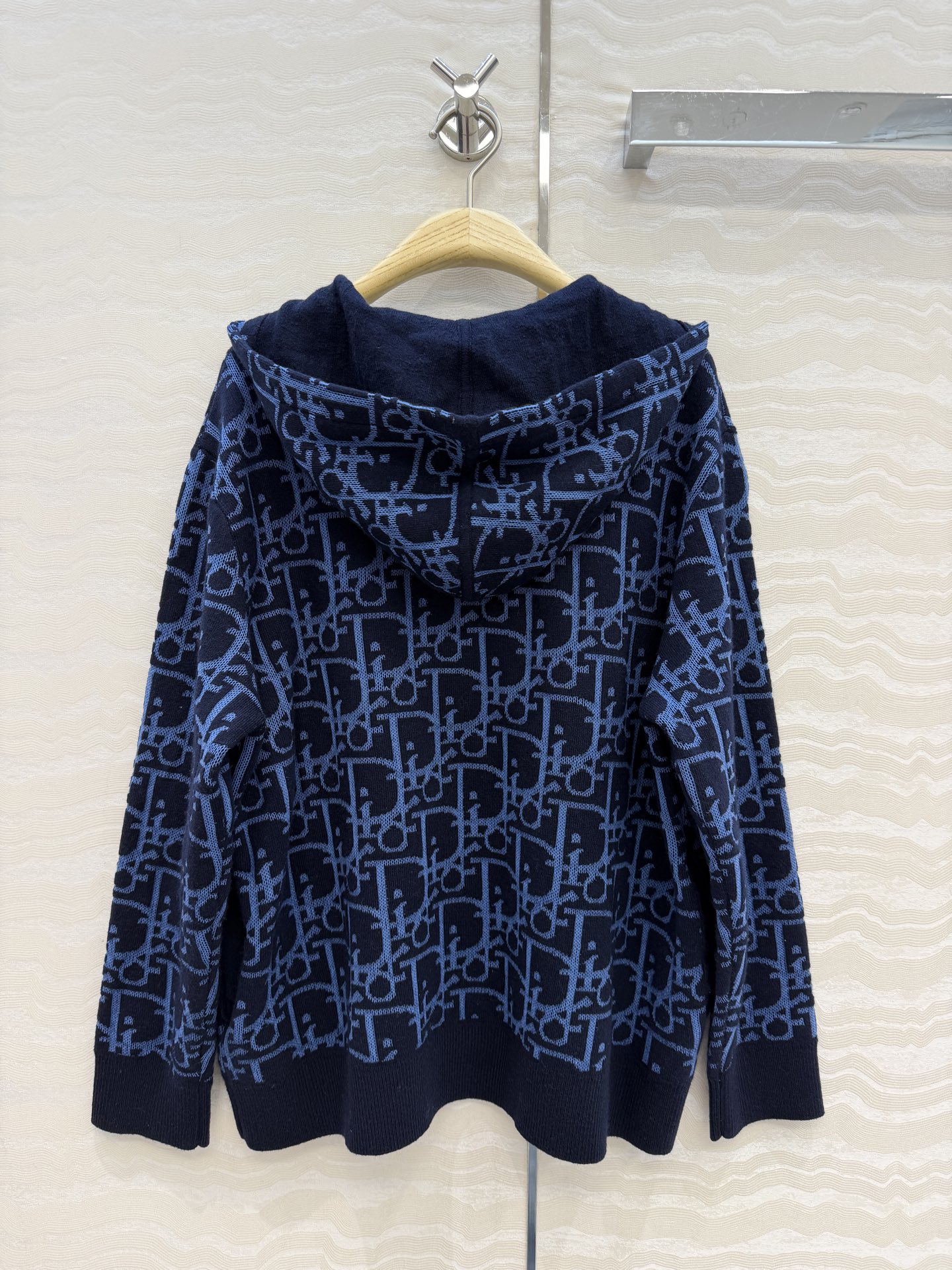 高端原单品质，MissD针织🧶连帽外套！立体双织logo工艺原版定制进口纱线！减龄气质经典版型百搭不挑人