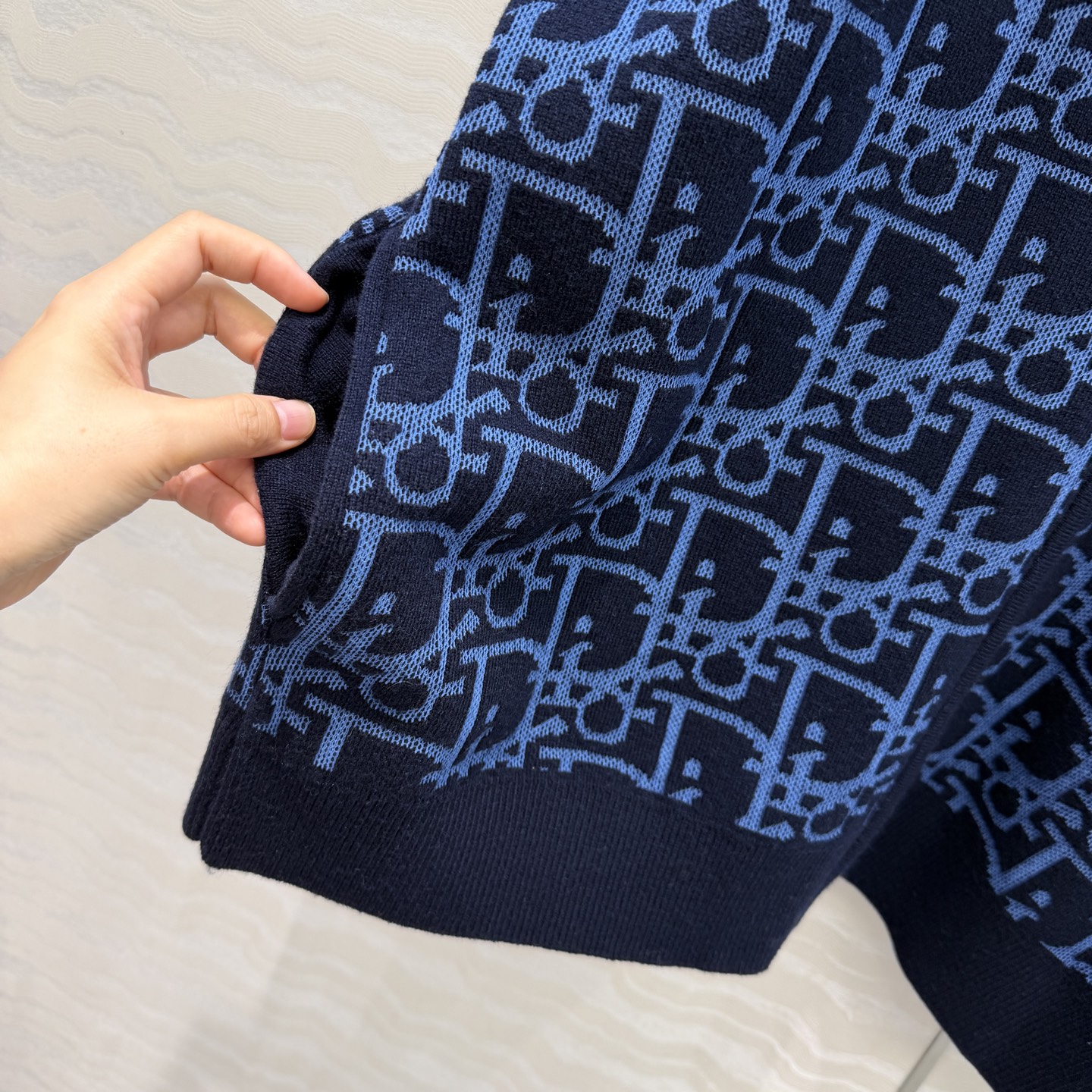 高端原单品质，MissD针织🧶连帽外套！立体双织logo工艺原版定制进口纱线！减龄气质经典版型百搭不挑人
