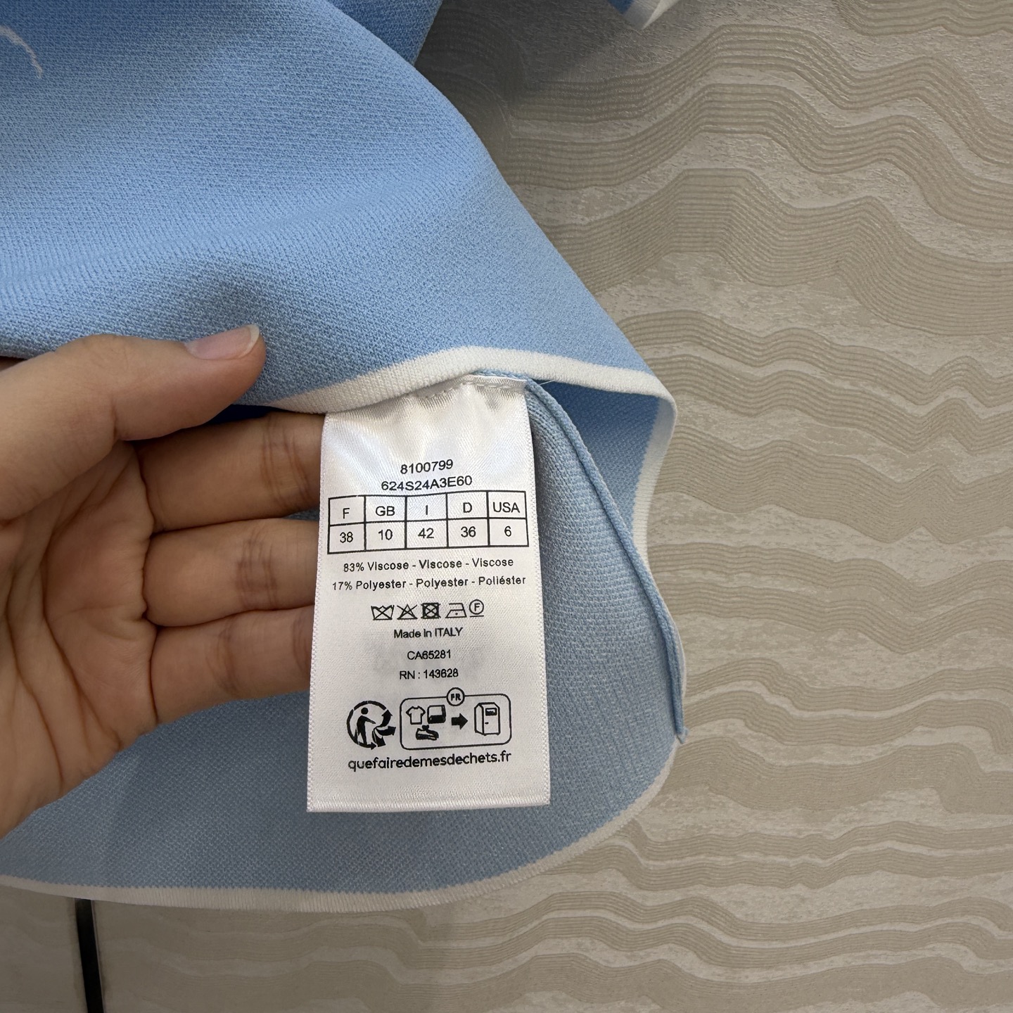 高端原单品质，MissD针织🧶短袖圆领上衣！立体双织工艺原版定制进口纱线！减龄气质经典H小短款版型百搭不