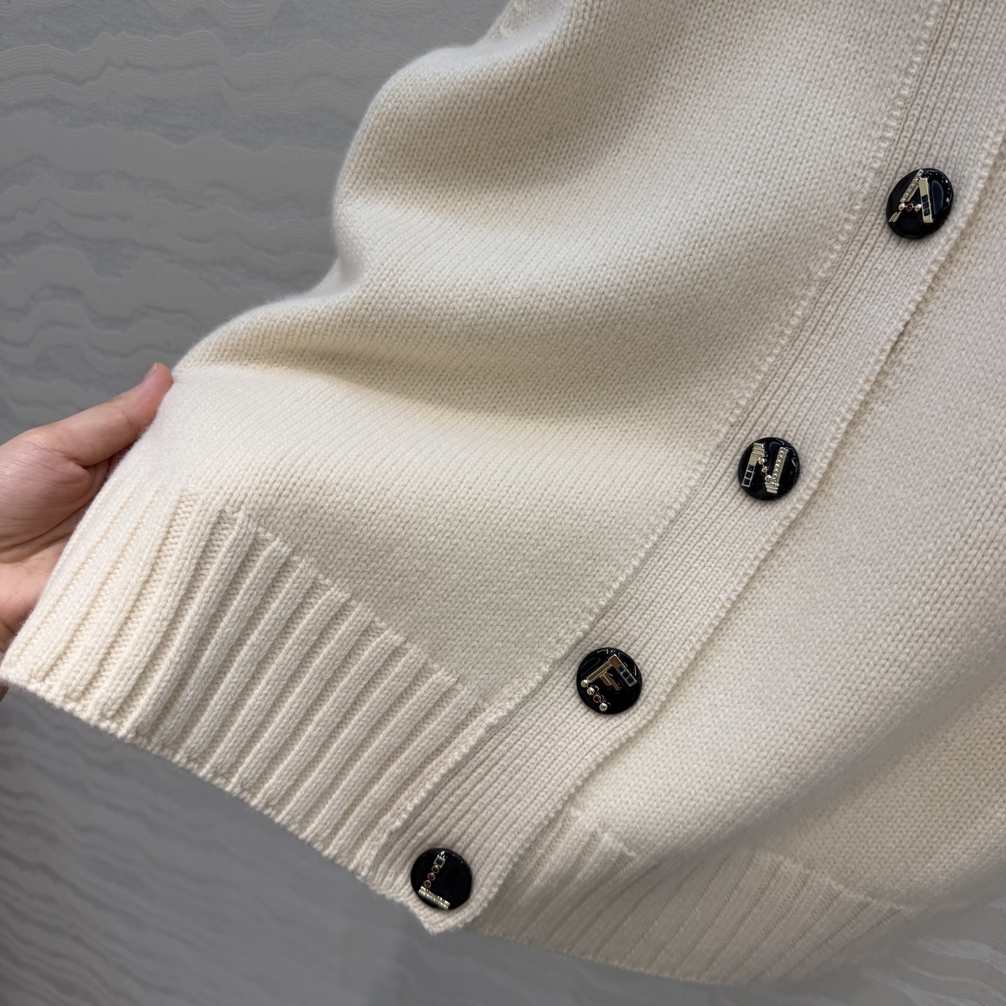 샤넬 여성 가디건 131994 Chanel Cardigan 썸네일 이미지