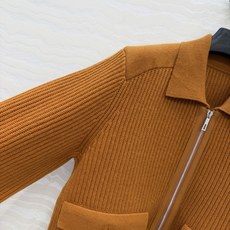 高端原单品质❤️H高智感穿搭!26秋冬新品,经典翻领夹克羊绒外套!品质控必入🌚重磅850克羊绒纱线,领肩 高端原单品质❤️H高智感穿搭!26秋冬新品,经典翻领夹克羊绒外套!品质控必入🌚重磅850克羊绒纱线,领肩