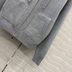 高端原单品质❤️Miss秋冬新品!高级老花logo拉链羊绒外套!😊双织字母提花织工艺,定制五金配件刺绣字 高端原单品质❤️Miss秋冬新品!高级老花logo拉链羊绒外套!😊双织字母提花织工艺,定制五金配件刺绣字