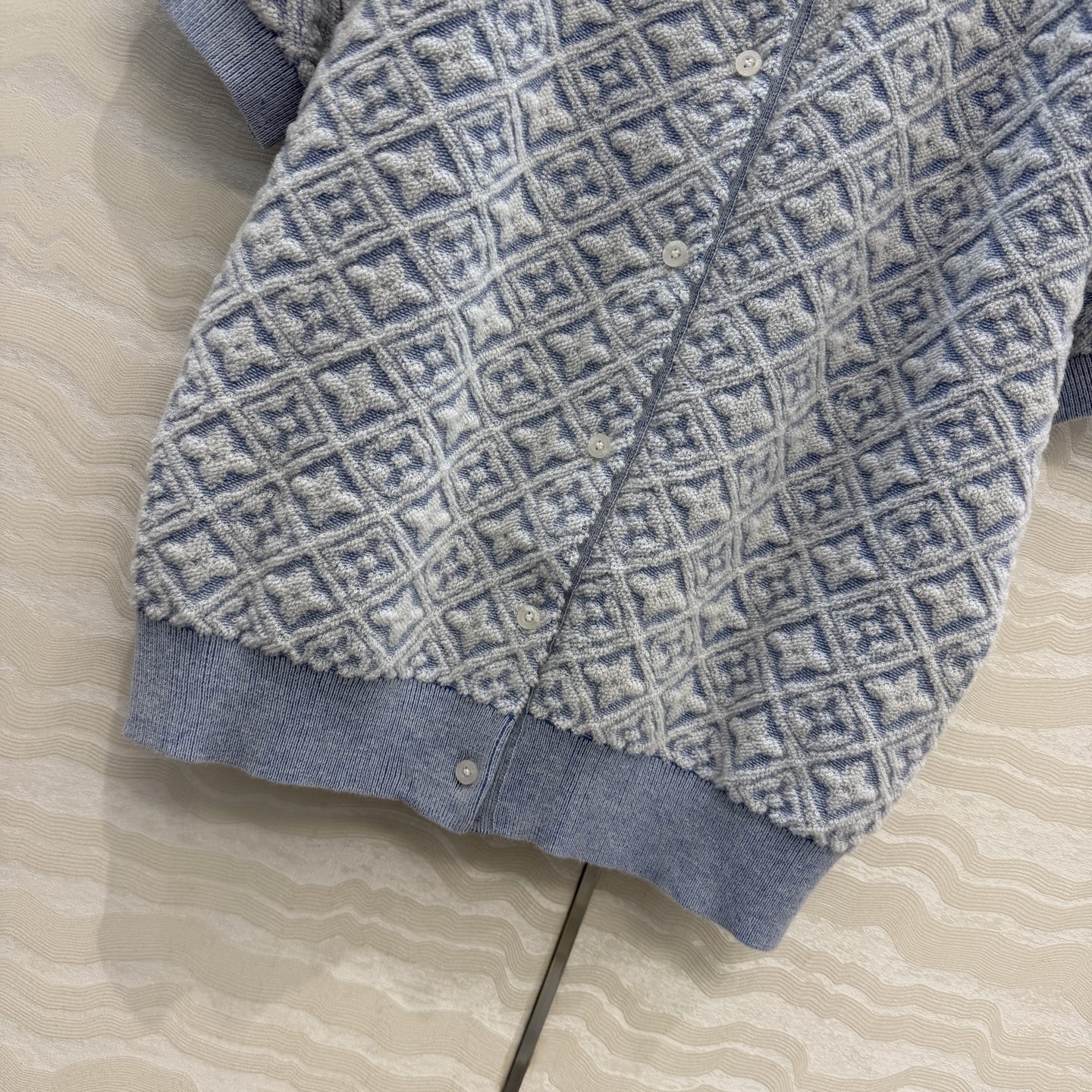 高端原单品质💕神仙颜值Resort度假系列限定新品！MONOGRAM提花羊毛短袖开衫！撞色包边设计经典版