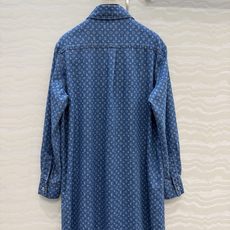 爆单推荐❤️原单品质,Romantique系列,1854复古MONOGRAM激光牛仔长款衬衫!定位刺绣小 爆单推荐❤️原单品质,Romantique系列,1854复古MONOGRAM激光牛仔长款衬衫!定位刺绣小