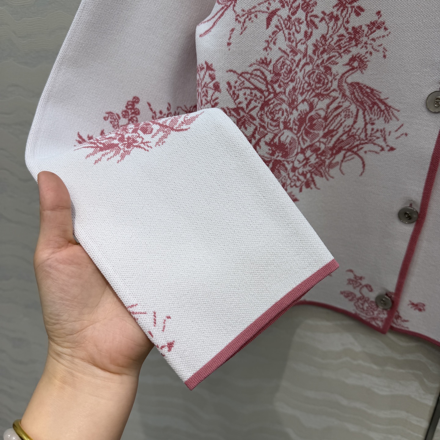 高端原单品质，MissD针织🧶翻领小外套，立体双织工艺原版定制进口纱线！减龄气质经典H短款版型百搭不挑人
