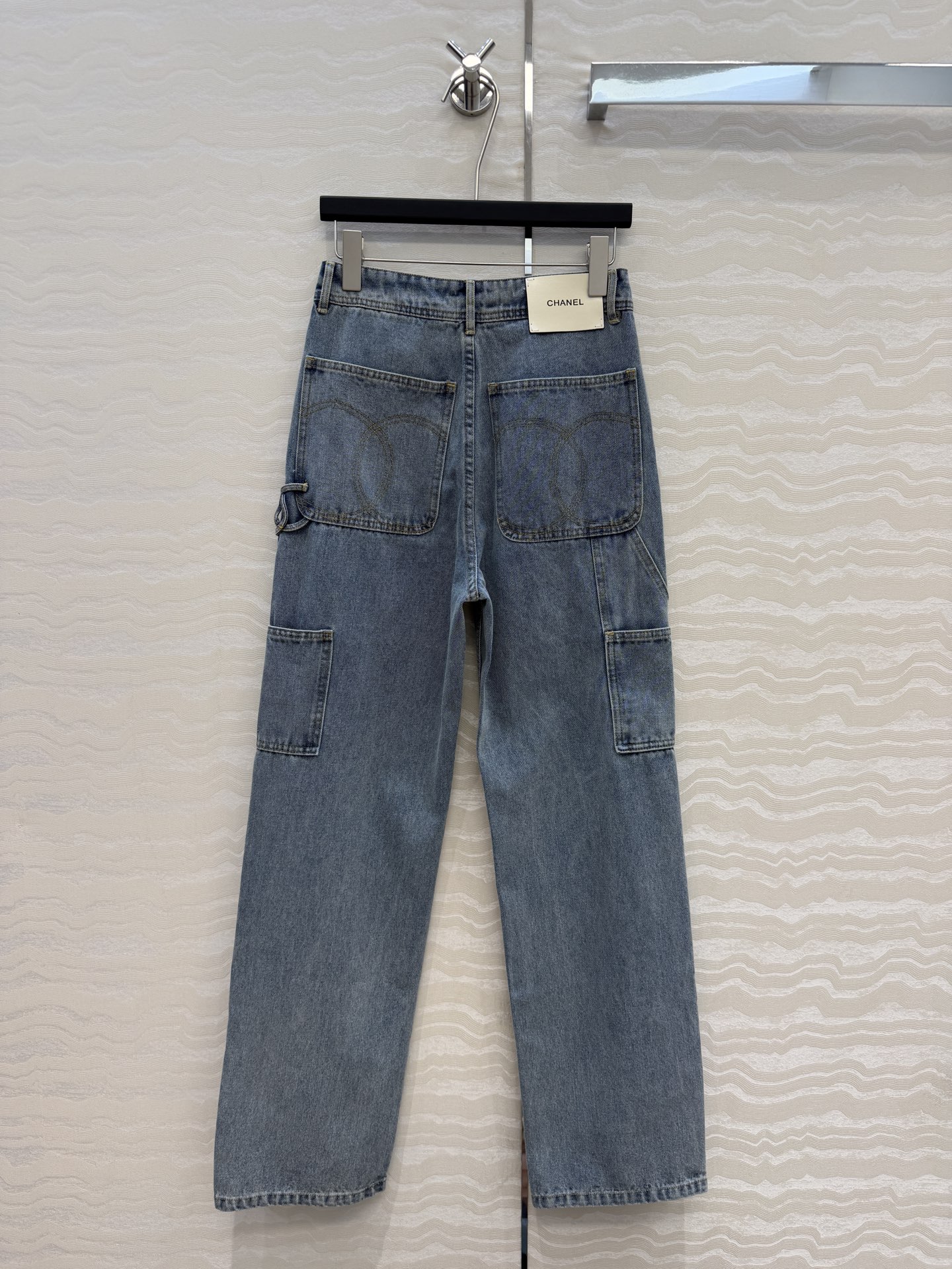 原单品质❤️coco女孩26b新品，神裤再现工装风口袋牛仔裤！白富美必入叠搭神器！定制重工立体双C工装口袋，复古酵素洗水