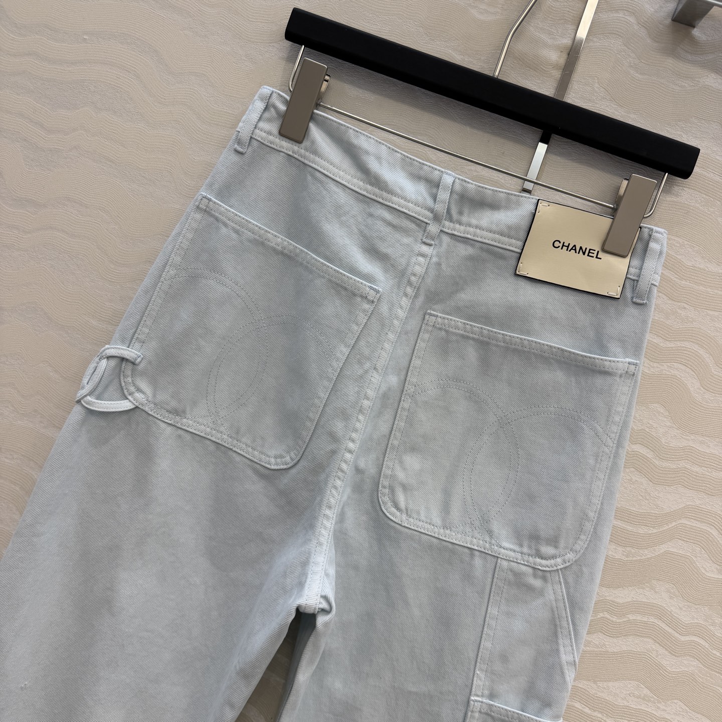 原单品质❤️coco女孩26b新品，神裤再现工装风口袋牛仔裤！白富美必入叠搭神器！定制重工立体双C工装口袋，复古酵素洗水