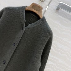 高端原单品质!LP高智感穿搭❤️26秋冬新品外套,高级双织翻针工艺。国风立领慵懒自在的氛氛围!复古牛角扣!叠搭极简老钱风 高端原单品质!LP高智感穿搭❤️26秋冬新品外套,高级双织翻针工艺。国风立领慵懒自在的氛氛围!复古牛角扣!叠搭极简老钱风