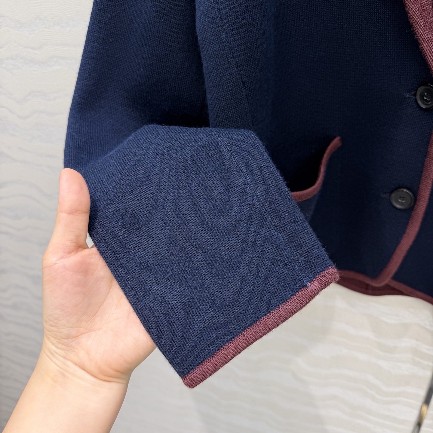 高端原单品质❤️Lp高智感穿搭！26秋冬新品，经典翻领夹克蚕丝羊毛外套！品质控必入🌚重磅克重双色瑞士机莱卡双织工艺！立体