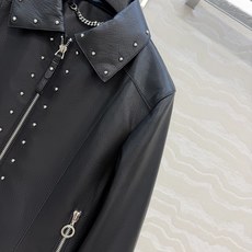 高端原单品质❤️H高智感穿搭,气质马术风真皮夹克外套!本季必入不可错过的单品!顶级100%进口小羊皮荔枝皮纹质感无敌!金 高端原单品质❤️H高智感穿搭,气质马术风真皮夹克外套!本季必入不可错过的单品!顶级100%进口小羊皮荔枝皮纹质感无敌!金