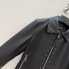 高端原单品质❤️H高智感穿搭,气质马术风真皮夹克外套!本季必入不可错过的单品!顶级100%进口小羊皮荔枝皮纹质感无敌!金 高端原单品质❤️H高智感穿搭,气质马术风真皮夹克外套!本季必入不可错过的单品!顶级100%进口小羊皮荔枝皮纹质感无敌!金