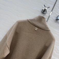 高端原单品质❤️26c早春新品,Coco美式学院风半拉链立领毛衣。jennie同款,瑞士机双织工艺定制进口羊毛蚕丝纱线。 高端原单品质❤️26c早春新品,Coco美式学院风半拉链立领毛衣。jennie同款,瑞士机双织工艺定制进口羊毛蚕丝纱线。