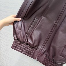 独家首发❤️高端品质!PP极简天花板长期主义穿搭!时髦精夹克羊皮斗蓬外套!定制顶级进口100%小羊皮!皮质肉感厚实细腻! 独家首发❤️高端品质!PP极简天花板长期主义穿搭!时髦精夹克羊皮斗蓬外套!定制顶级进口100%小羊皮!皮质肉感厚实细腻!