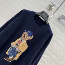 独家首发,原单品质❤️高定紫标RL浓郁美式风,穿毛呢夹克🧥小熊毛衣!品质控必入。绝美细致到小熊大衣的立体翻领!认准我家进 独家首发,原单品质❤️高定紫标RL浓郁美式风,穿毛呢夹克🧥小熊毛衣!品质控必入。绝美细致到小熊大衣的立体翻领!认准我家进