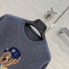 独家首发,原单品质❤️高定紫标RL浓郁美式风,穿毛呢夹克🧥小熊毛衣!品质控必入。绝美细致到小熊大衣的立体翻领!认准我家进 独家首发,原单品质❤️高定紫标RL浓郁美式风,穿毛呢夹克🧥小熊毛衣!品质控必入。绝美细致到小熊大衣的立体翻领!认准我家进