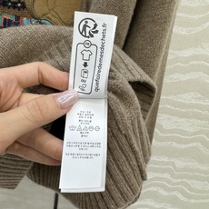 独家首发,原单品质❤️高定紫标RL浓郁美式风,穿毛呢夹克🧥小熊毛衣!品质控必入。绝美细致到小熊大衣的立体翻领!认准我家进 独家首发,原单品质❤️高定紫标RL浓郁美式风,穿毛呢夹克🧥小熊毛衣!品质控必入。绝美细致到小熊大衣的立体翻领!认准我家进