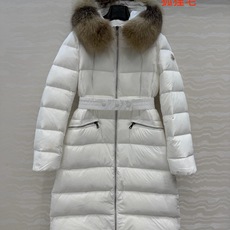 高端原单品质!Mo经典必入爆款BOEDIC连帽羽绒服!认准我家版本,定制进口芬兰超大狐狸🦊毛毛大毛领可拆卸!五金配件所有 高端原单品质!Mo经典必入爆款BOEDIC连帽羽绒服!认准我家版本,定制进口芬兰超大狐狸🦊毛毛大毛领可拆卸!五金配件所有