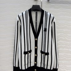 高端原单品质❤️26B秋然新品,Coco美式学院风外套。定制立体拼色条纹非常有氛围感减龄穿搭!气质V领撞色边百搭减龄又时 高端原单品质❤️26B秋然新品,Coco美式学院风外套。定制立体拼色条纹非常有氛围感减龄穿搭!气质V领撞色边百搭减龄又时