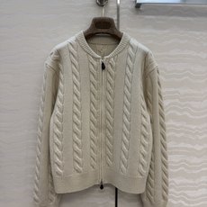 高端原单品质!LP高智感穿搭❤️26早秋新品外套,绞花编织立领双开拉链设计慵懒自在的氛氛围!叠搭极简老钱风穿搭,奢华神秘 高端原单品质!LP高智感穿搭❤️26早秋新品外套,绞花编织立领双开拉链设计慵懒自在的氛氛围!叠搭极简老钱风穿搭,奢华神秘