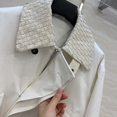 独家首发💕高端原单品质,BV长期主义。巴恩风高智感时髦穿搭!新品夹克外套!定制进口100%小羊皮手工编织领设计创意无限♾ 独家首发💕高端原单品质,BV长期主义。巴恩风高智感时髦穿搭!新品夹克外套!定制进口100%小羊皮手工编织领设计创意无限♾
