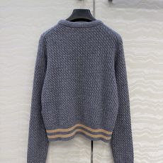 高端原单品质!26秋冬新品,Monogram花㚏领结针织羊毛上衣!减龄学院风配色,瑞士机绞花工艺贯穿时髦高级感!进口羊毛 高端原单品质!26秋冬新品,Monogram花㚏领结针织羊毛上衣!减龄学院风配色,瑞士机绞花工艺贯穿时髦高级感!进口羊毛