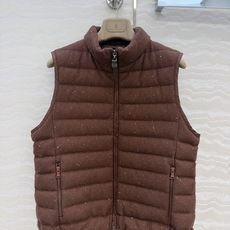 独家首发❤️品质控必入!BC高奢老钱风穿搭!重工珠片纱线轻盈羽绒马甲!新国标进口90%白鹅绒轻盈舒适自带发热保暖功能。进 独家首发❤️品质控必入!BC高奢老钱风穿搭!重工珠片纱线轻盈羽绒马甲!新国标进口90%白鹅绒轻盈舒适自带发热保暖功能。进